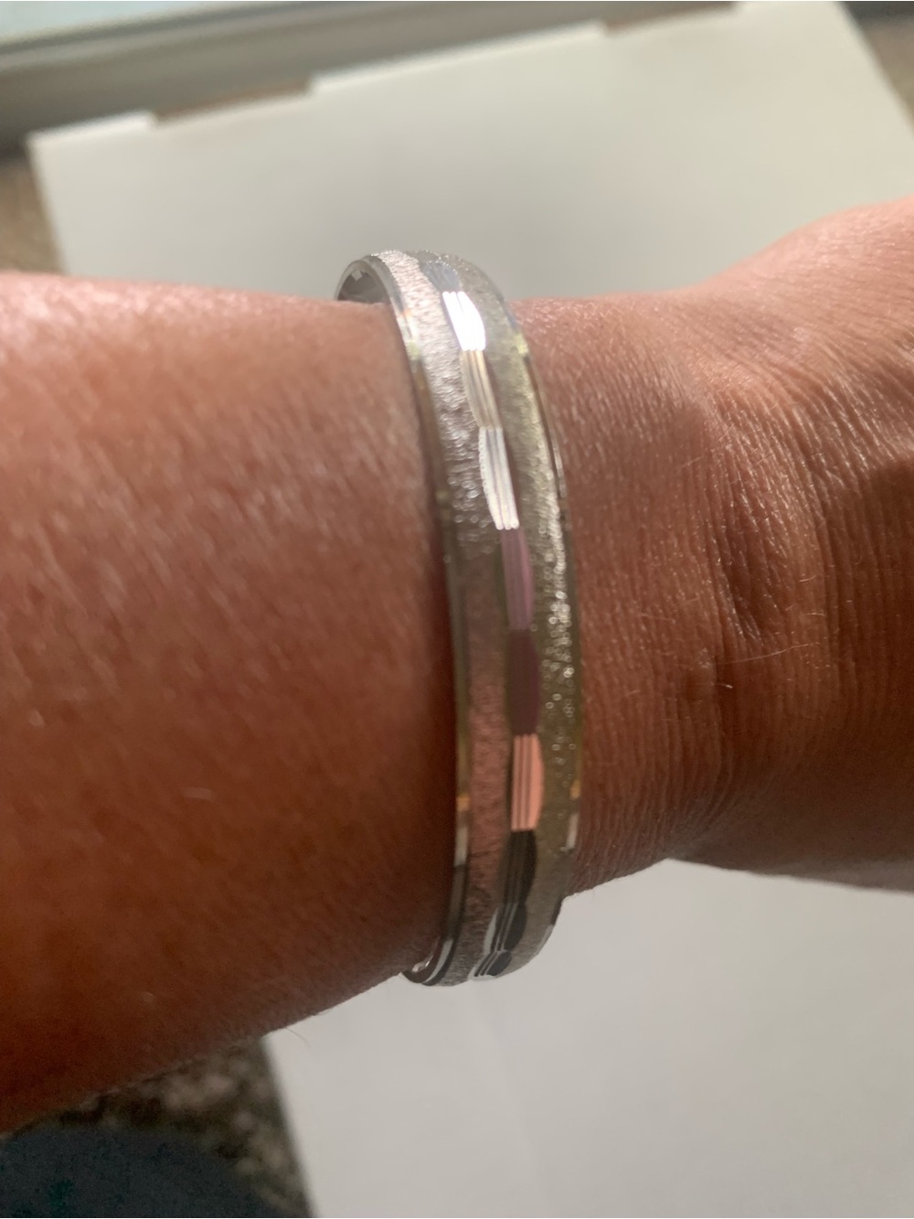 Vintage Hattie Carnegie Silver Tone Textured Bangle Bracelet NWT